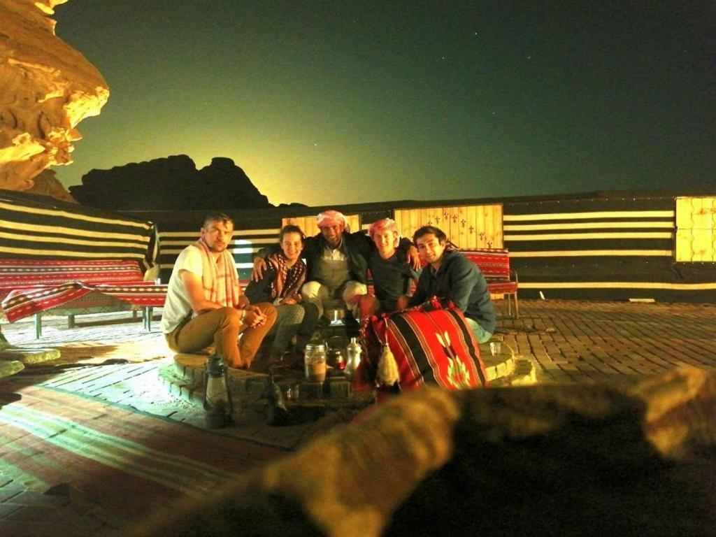 Wadi Rum-Bedouin Tents And Jeep Tours エクステリア 写真
