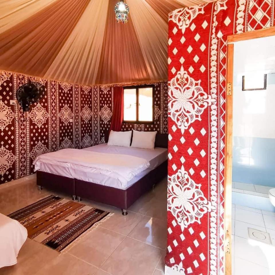 Wadi Rum-Bedouin Tents And Jeep Tours エクステリア 写真